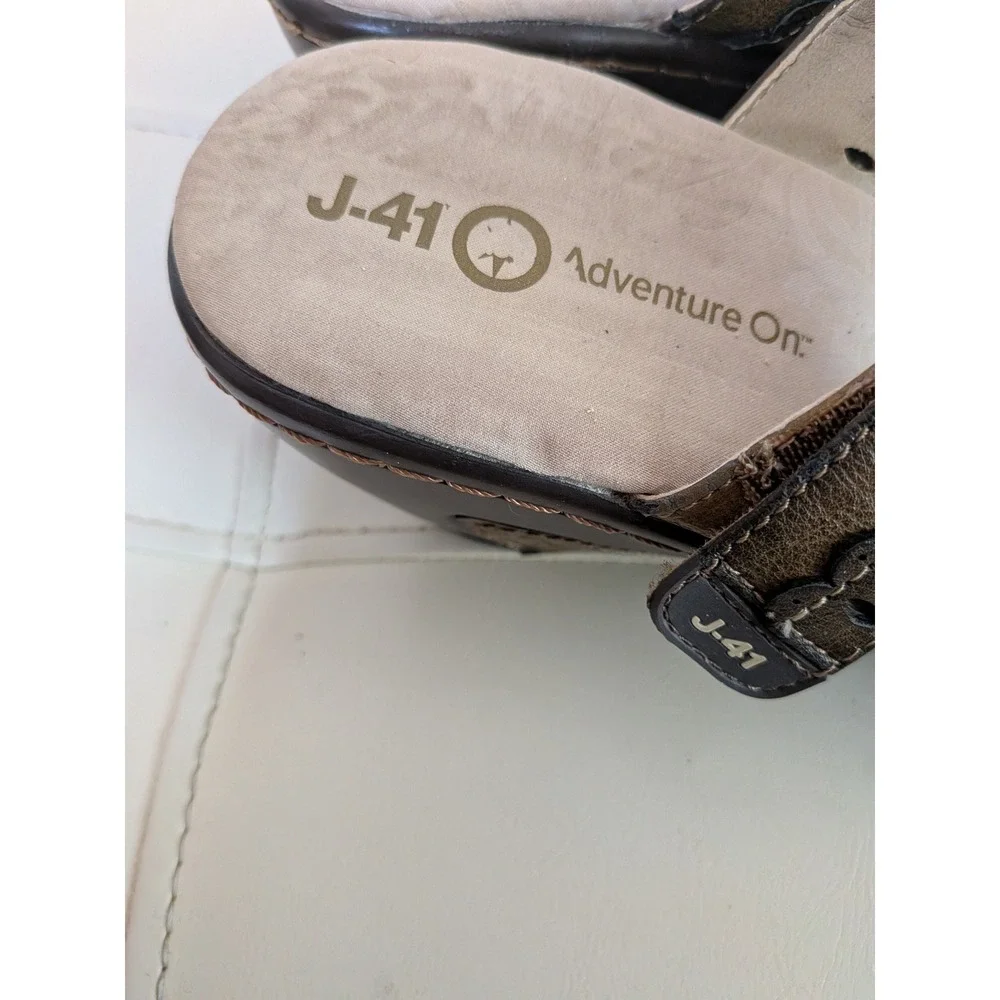J-41 Adventure On American Olive Green Laser Cut Wedge Sandals KJ12AME58  7.5‎